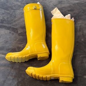 Yellow Hunter boots